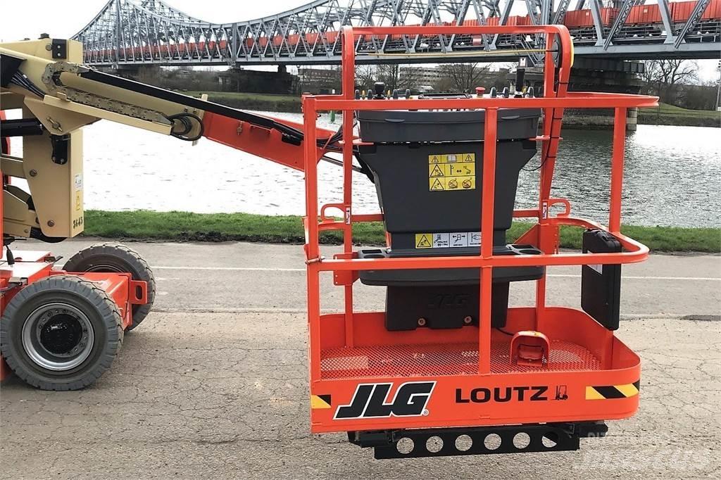 JLG E300AJP Інші підйомники і платформи