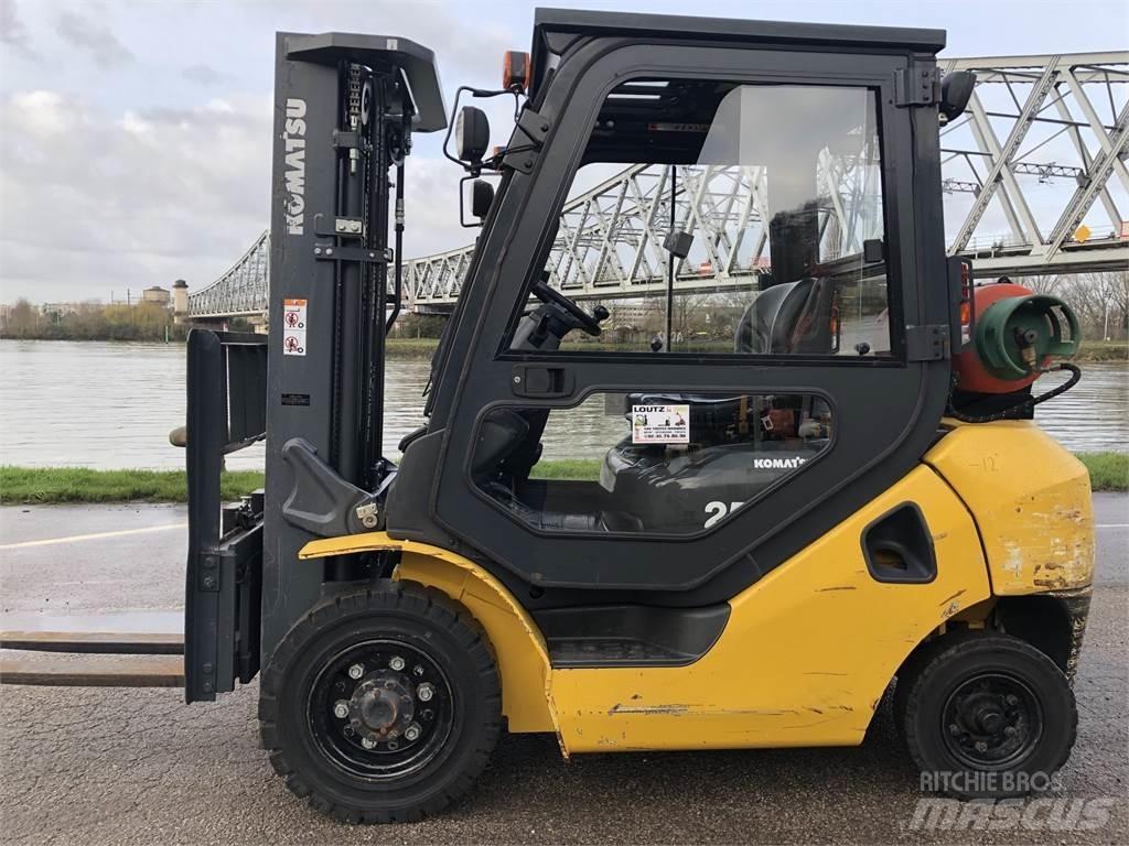 Komatsu FG25 Інше