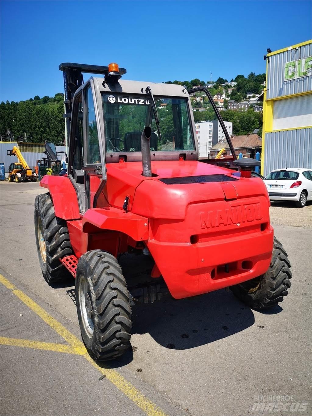 Manitou M26-4 Навантажувачі підвищеної прохідності
