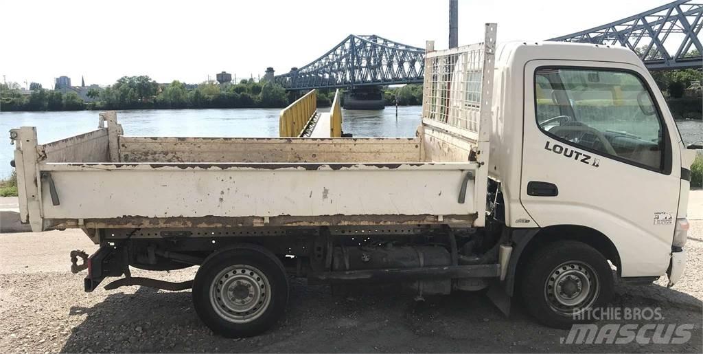 Toyota NT21Y Самоскиди