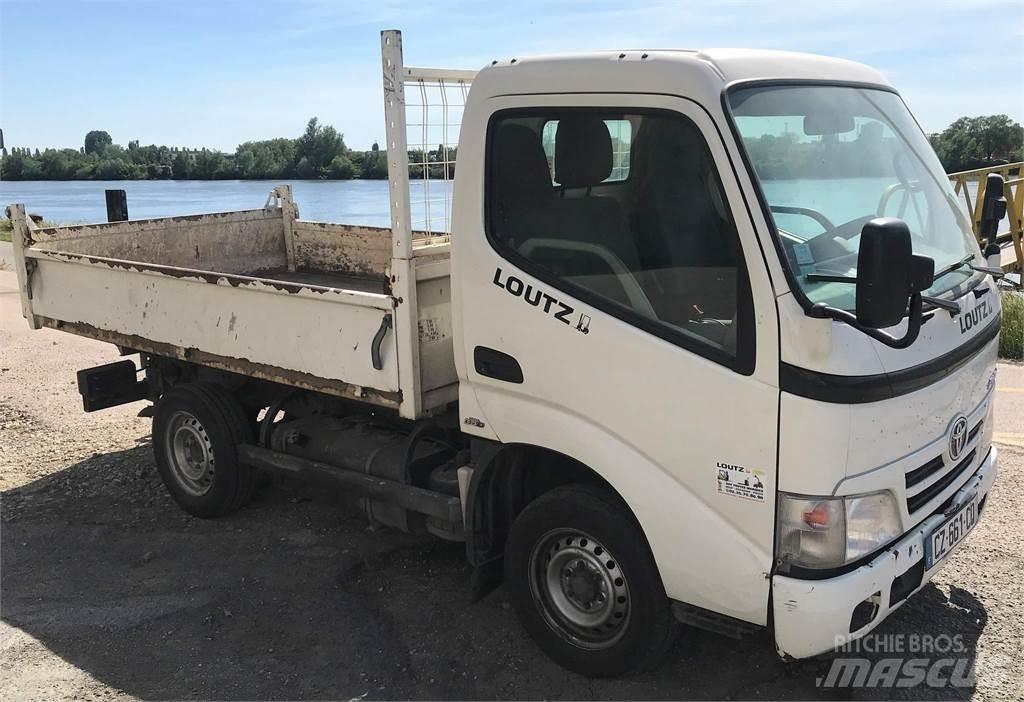 Toyota NT21Y Самоскиди