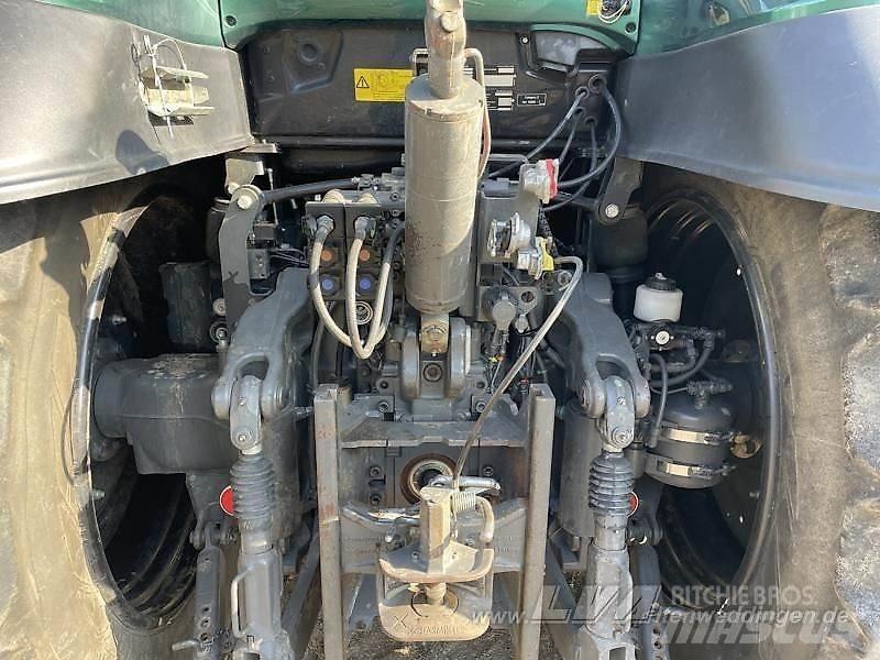 Valtra T174 Трактори