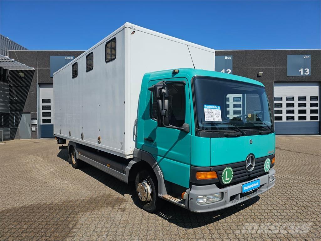 Mercedes-Benz Atego 817 Автотранспорт для перевезення тварин