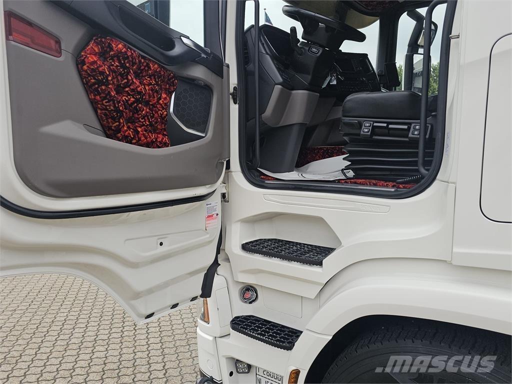Scania R540 6x2 Тягачі
