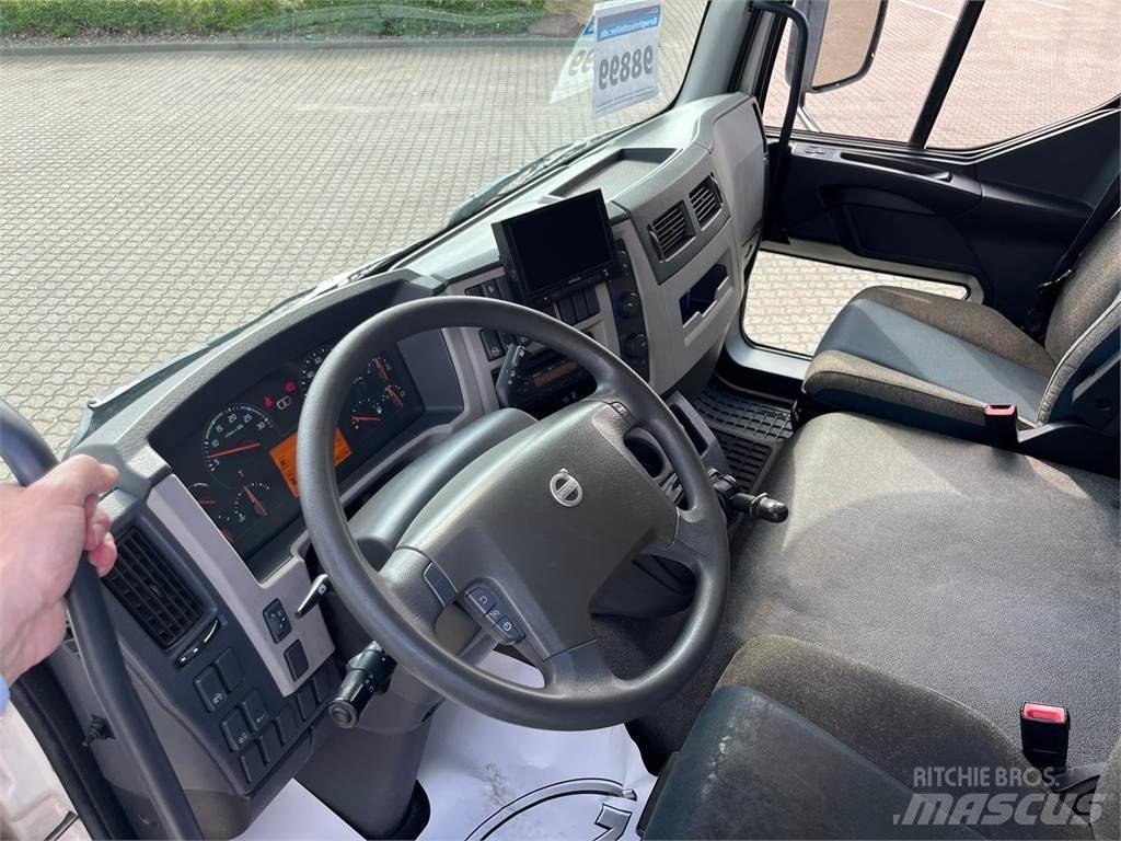 Volvo FL210 Фургони