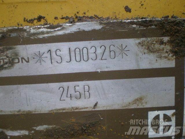 CAT 245B Гусеничні екскаватори