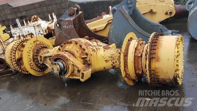 CAT 988B Осі