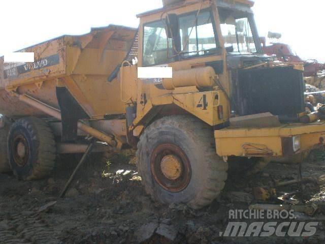Volvo A25C Зчленовані самоскиди