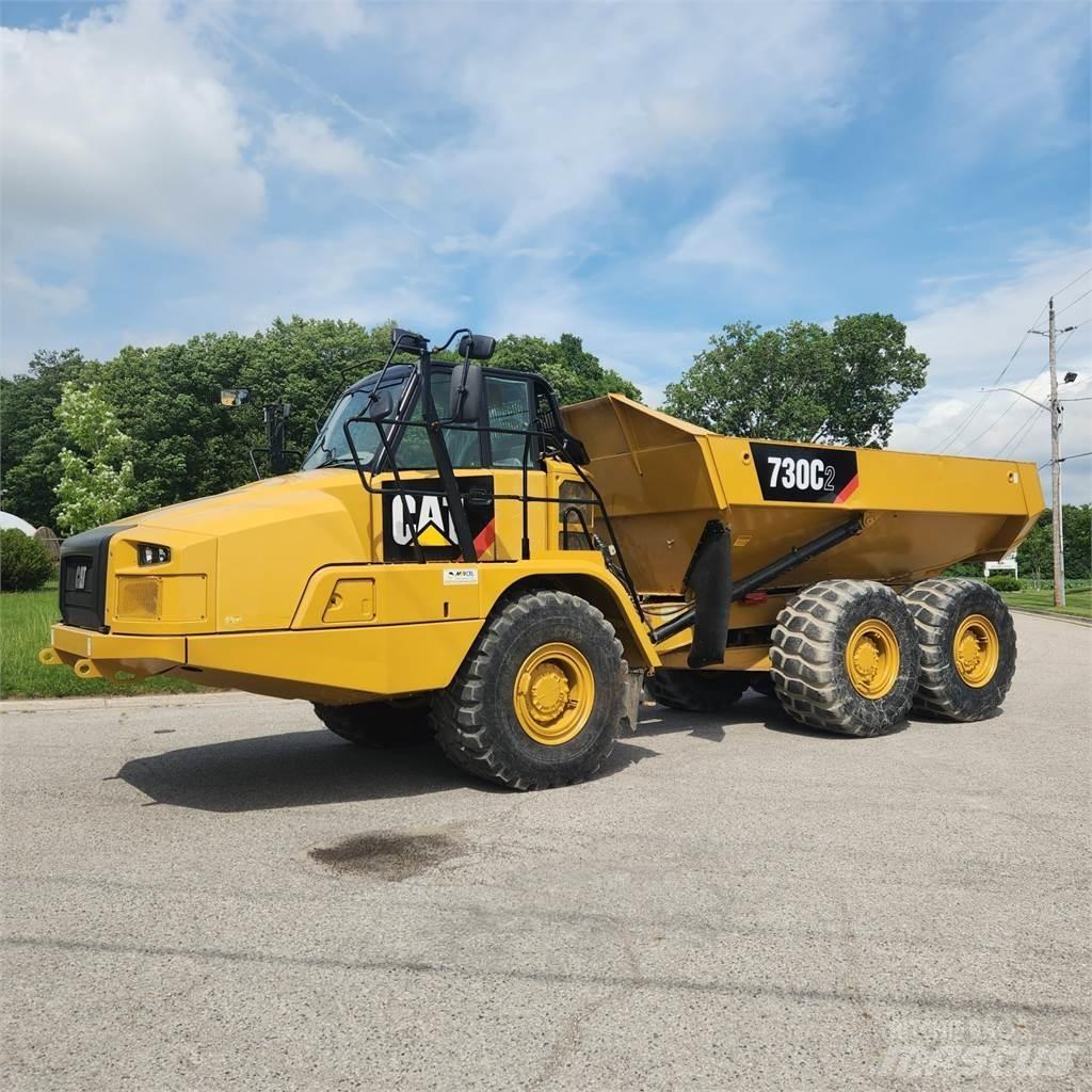 CAT 730C2 Зчленовані самоскиди