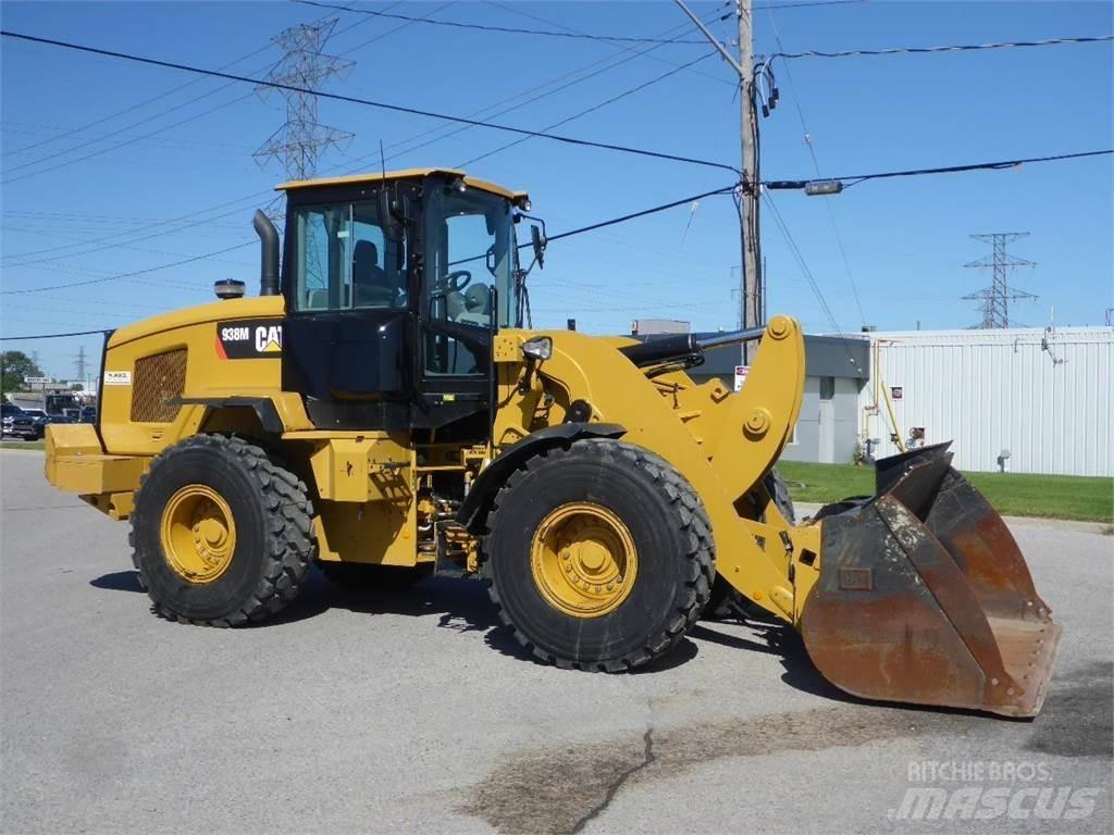 CAT 938M Фронтальні навантажувачі