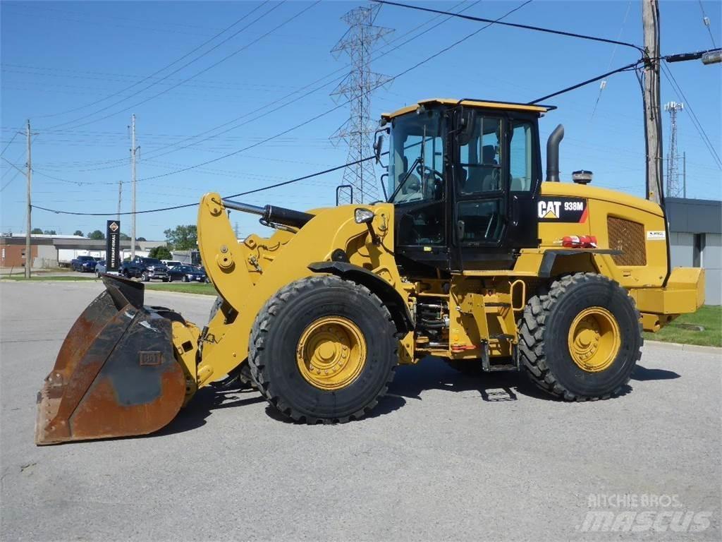 CAT 938M Фронтальні навантажувачі