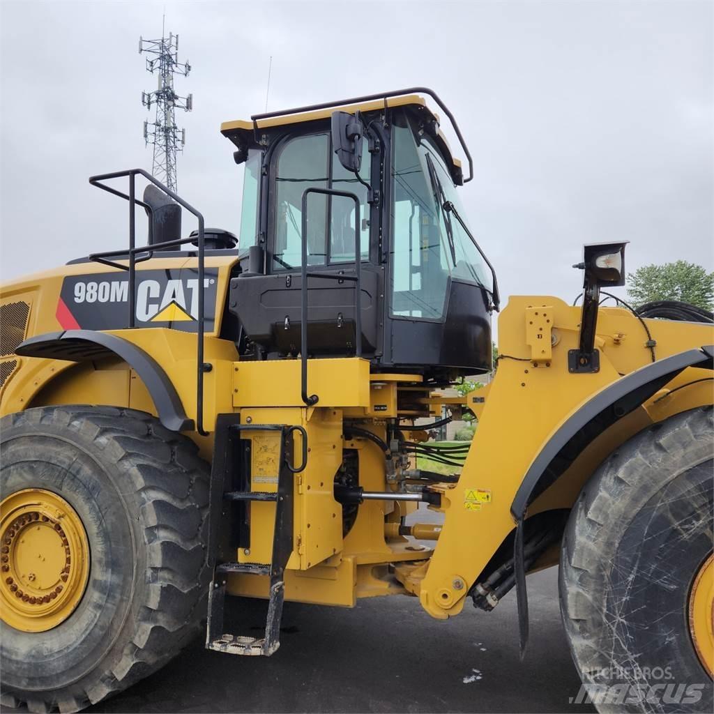 CAT 980M Фронтальні навантажувачі
