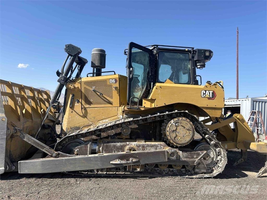 CAT D6 Гусеничні бульдозери