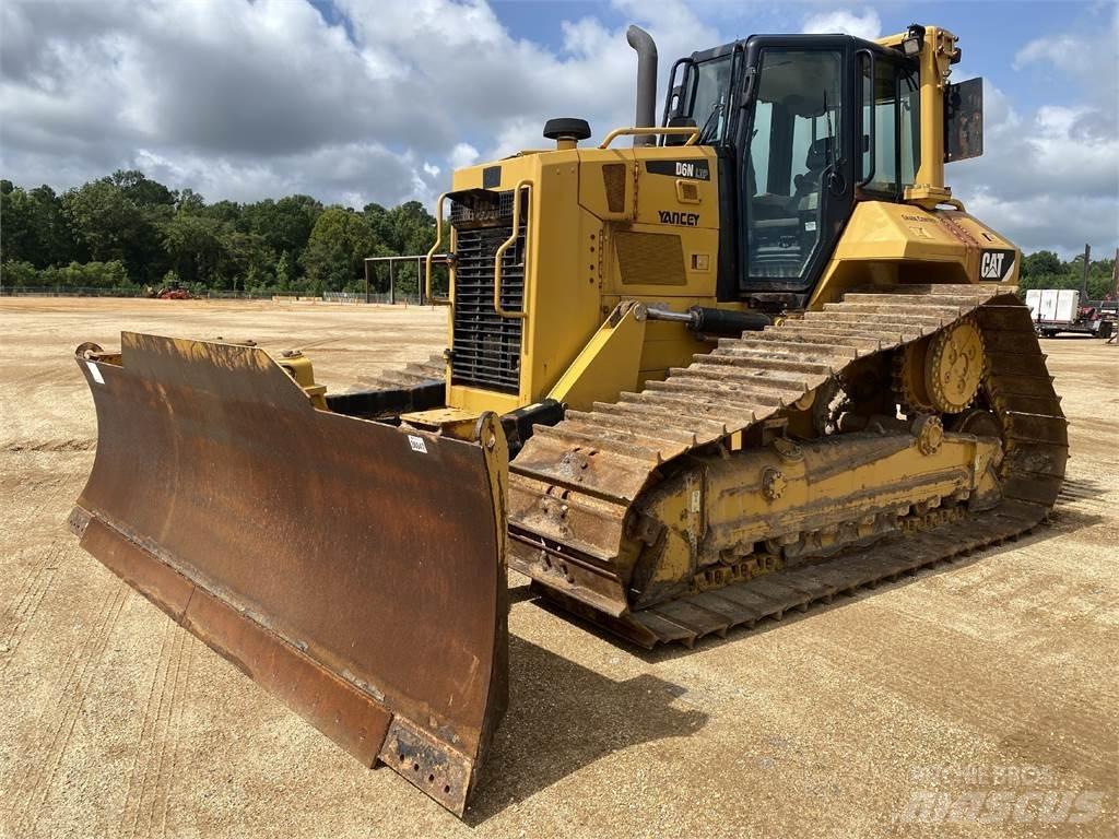 CAT D6N LGP Гусеничні бульдозери