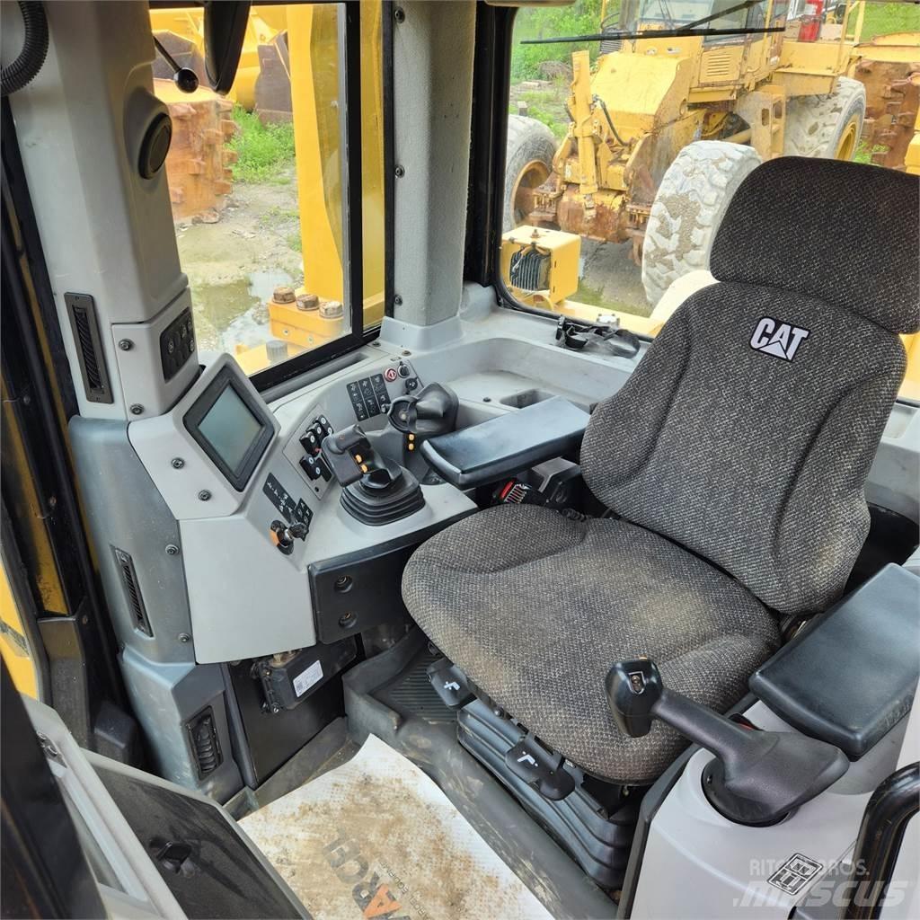CAT D8T LGP Гусеничні бульдозери