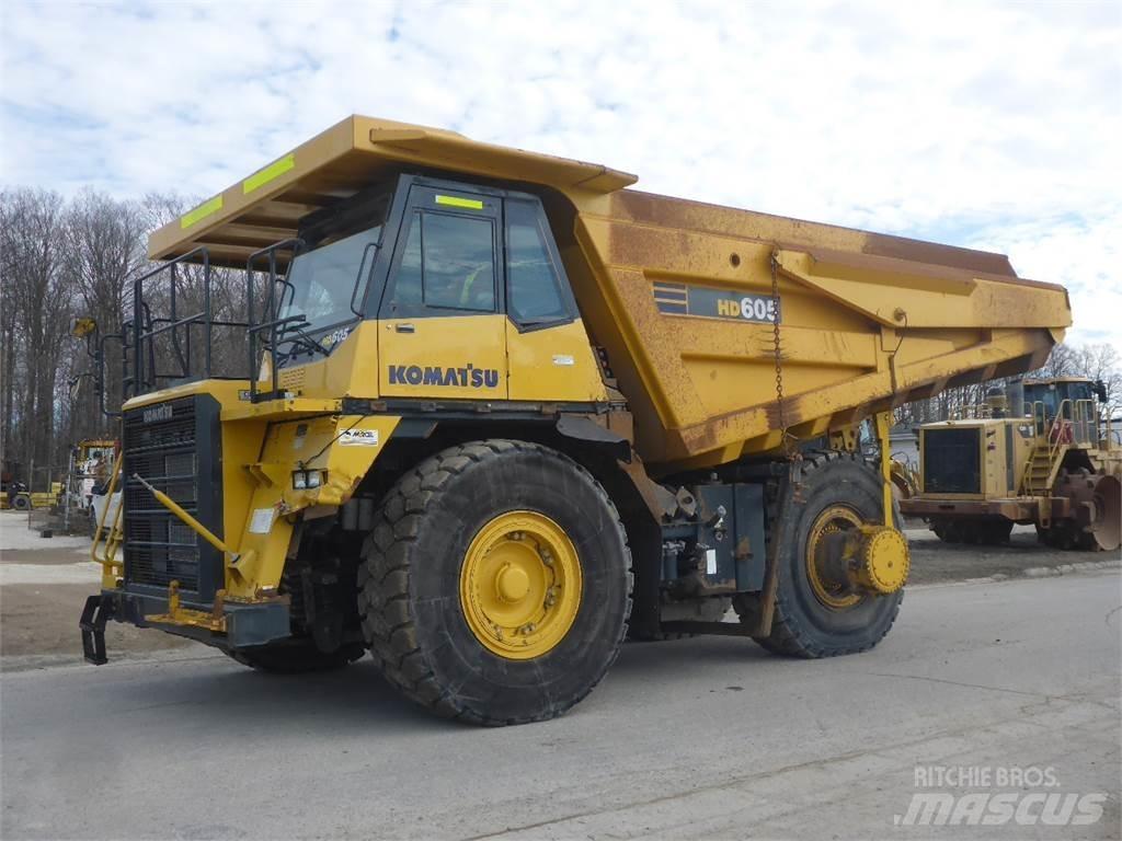 Komatsu HD605-7 Кар`єрні самоскиди