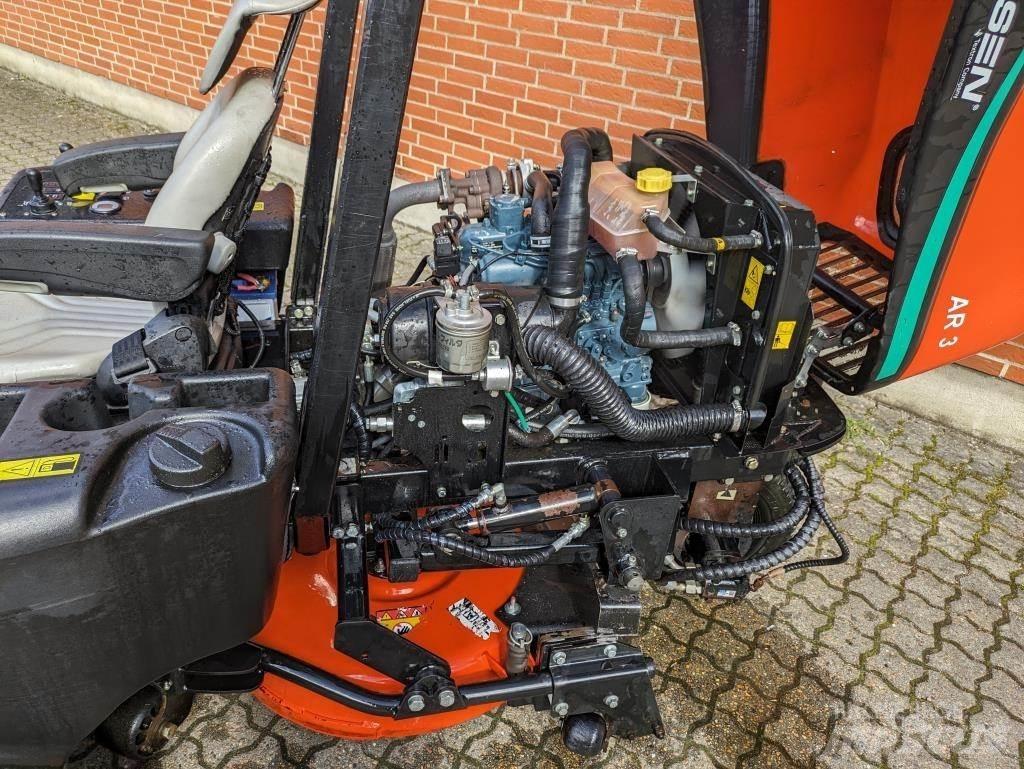 Jacobsen AR-3 Самохідні газонокосарки