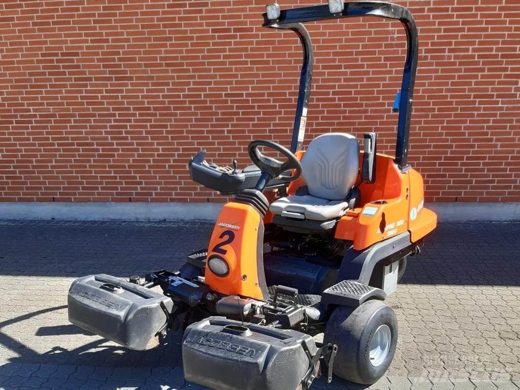 Jacobsen ECLIPS 322 Самохідні газонокосарки