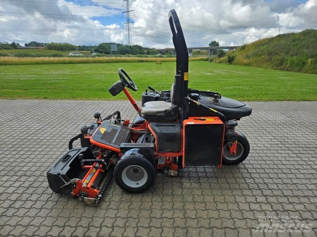 Jacobsen GP400 Самохідні газонокосарки