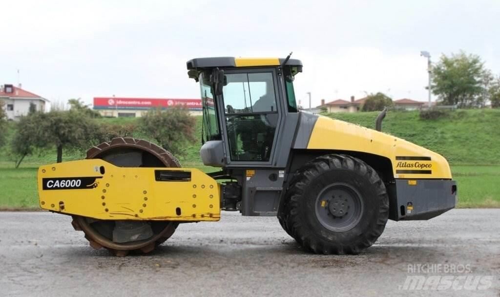 Atlas Copco CA6000 Ущільнювачі грунту
