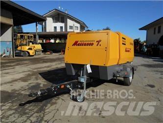 Atlas Copco XAHS 317 Компресори