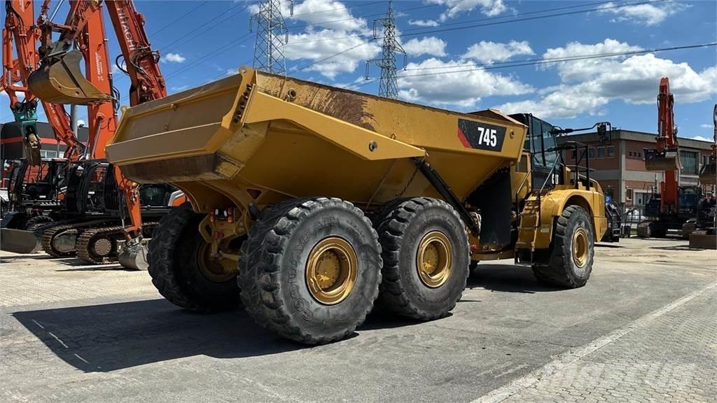 CAT 745C 6X6 Міні самоскиди