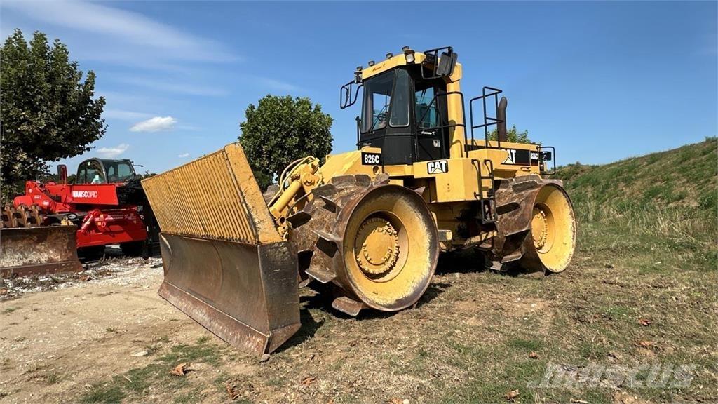 CAT 826C Гусеничні бульдозери