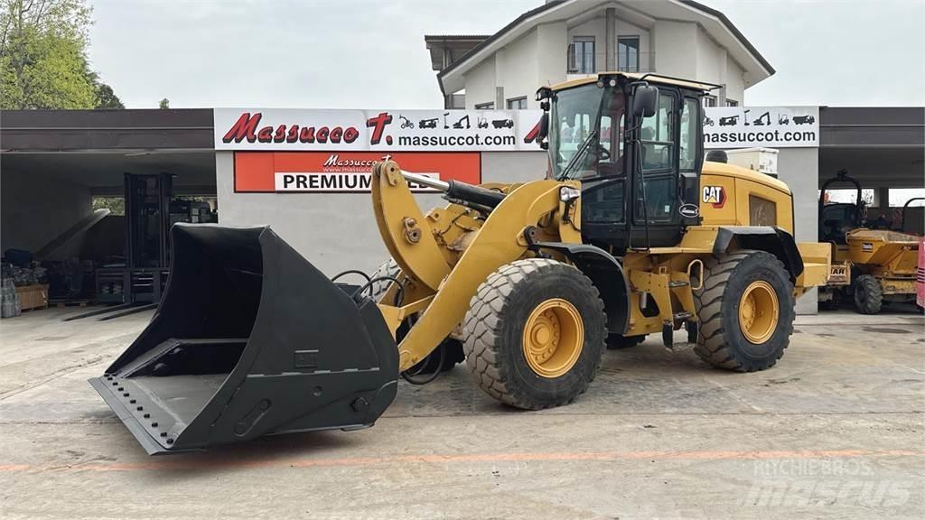 CAT 938K Фронтальні навантажувачі