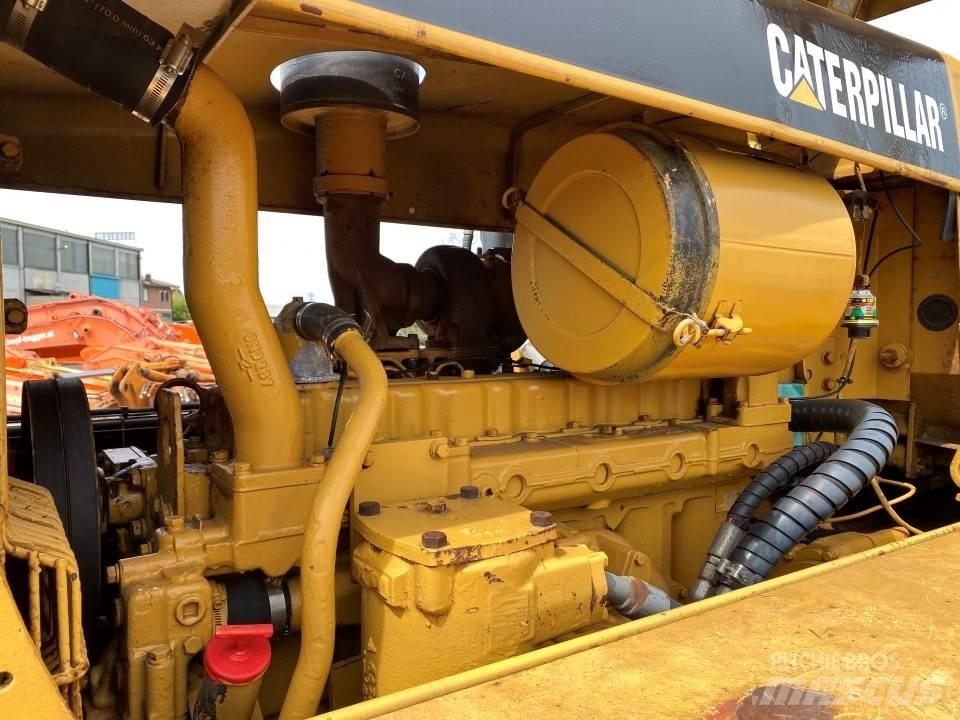 CAT D6D Трубопровідне обладнання