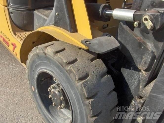 CAT DP30N Дизельні навантажувачі