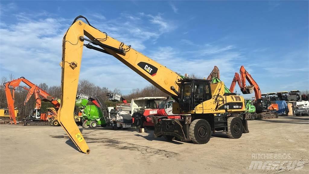 CAT M325D 4X4 Колісні екскаватори