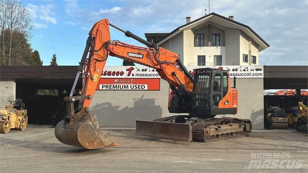 Doosan DX235LCR-5 Гусеничні екскаватори