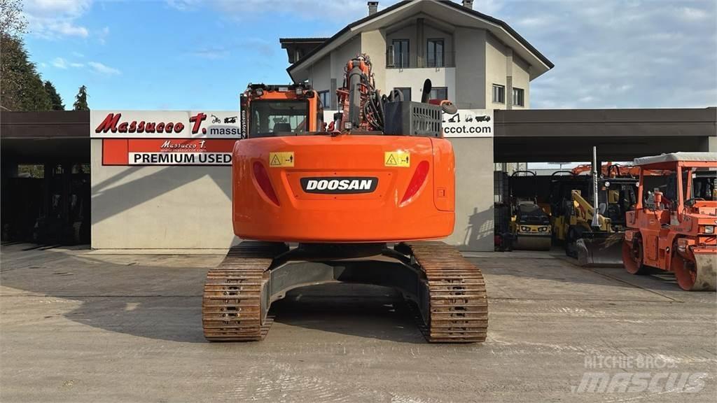 Doosan DX235LCR-5 Гусеничні екскаватори