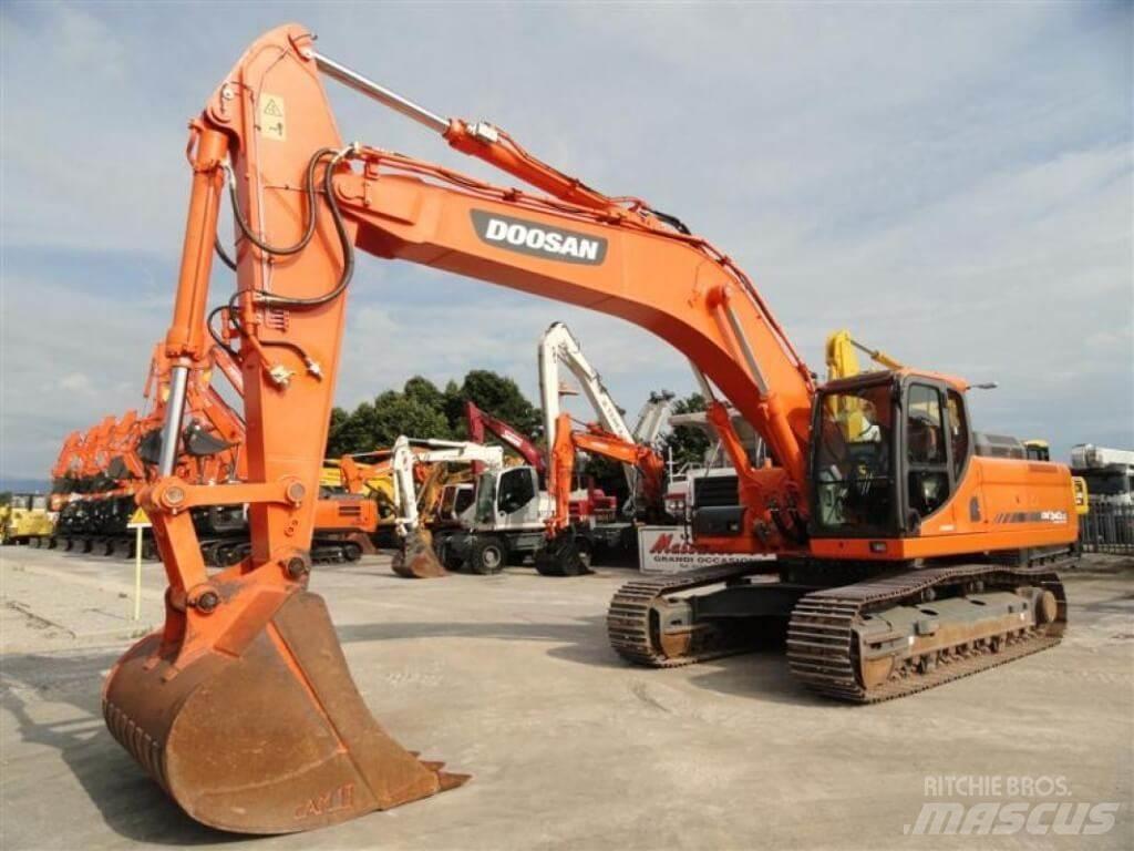 Doosan DX340LC Гусеничні екскаватори