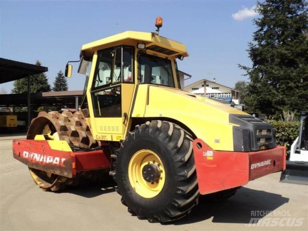Dynapac CA302PD Ущільнювачі грунту