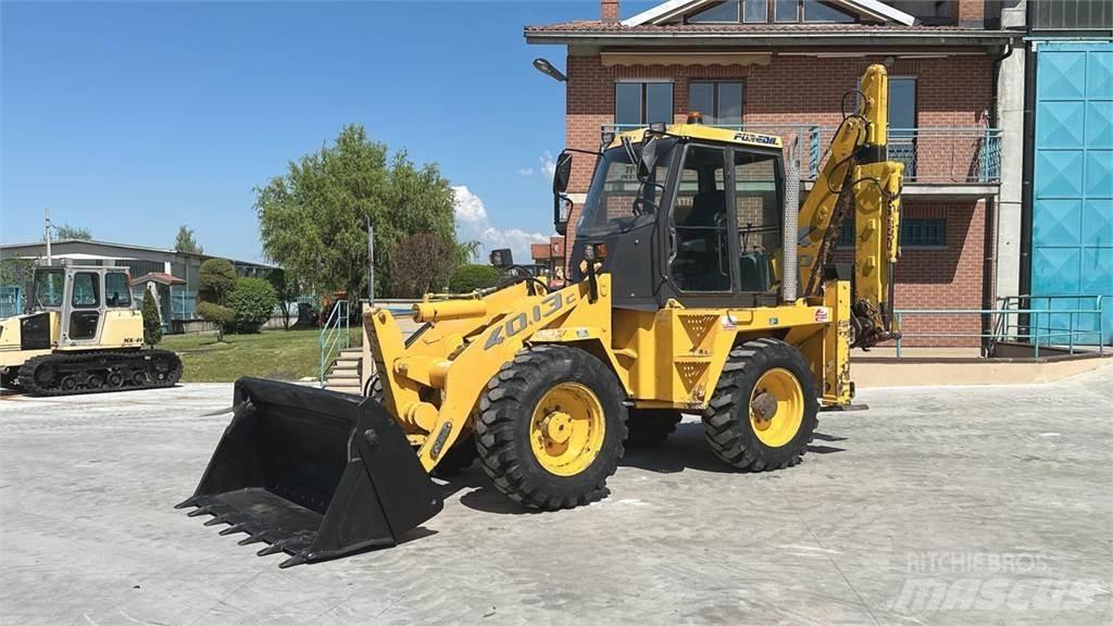 Foredil 40-13 4x4 Екскаватори-навантажувачі