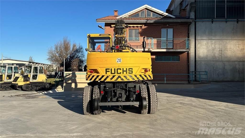 Fuchs MHB 230 ZW 4x4 Колісні екскаватори