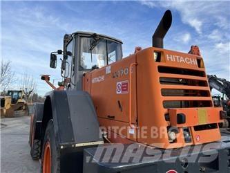 Hitachi LX170E Фронтальні навантажувачі