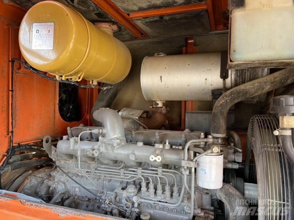 Hitachi LX170E Фронтальні навантажувачі