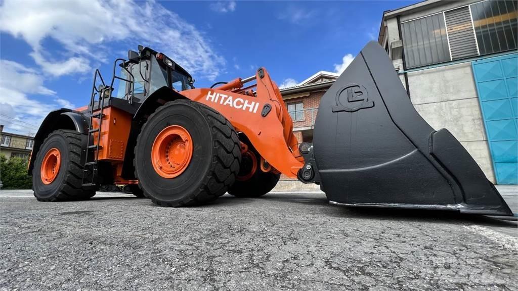 Hitachi ZW370-6 Фронтальні навантажувачі