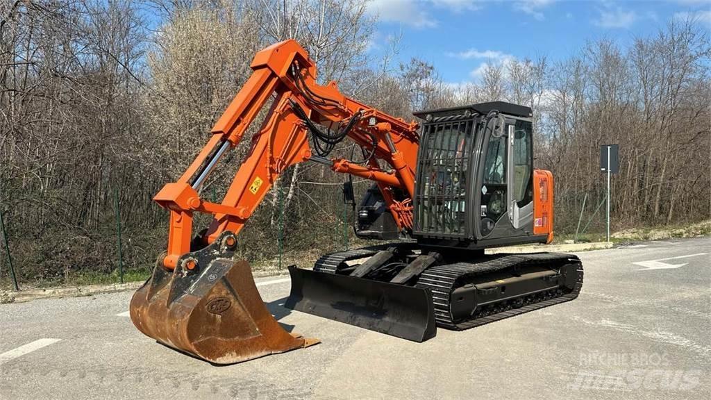 Hitachi ZX135US-3 Середні екскаватори 7т. - 12т.