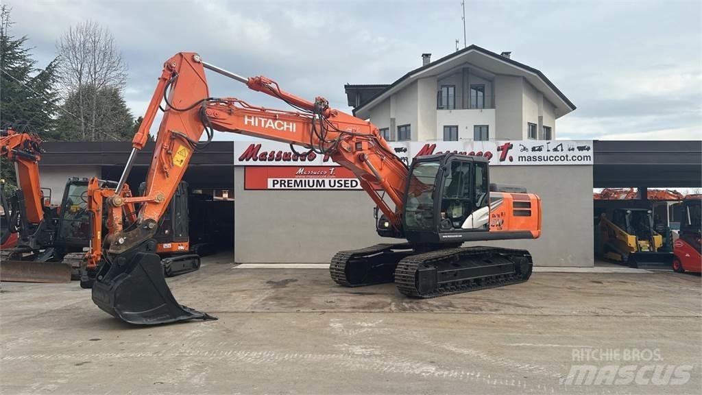 Hitachi ZX210LCN-5B Гусеничні екскаватори