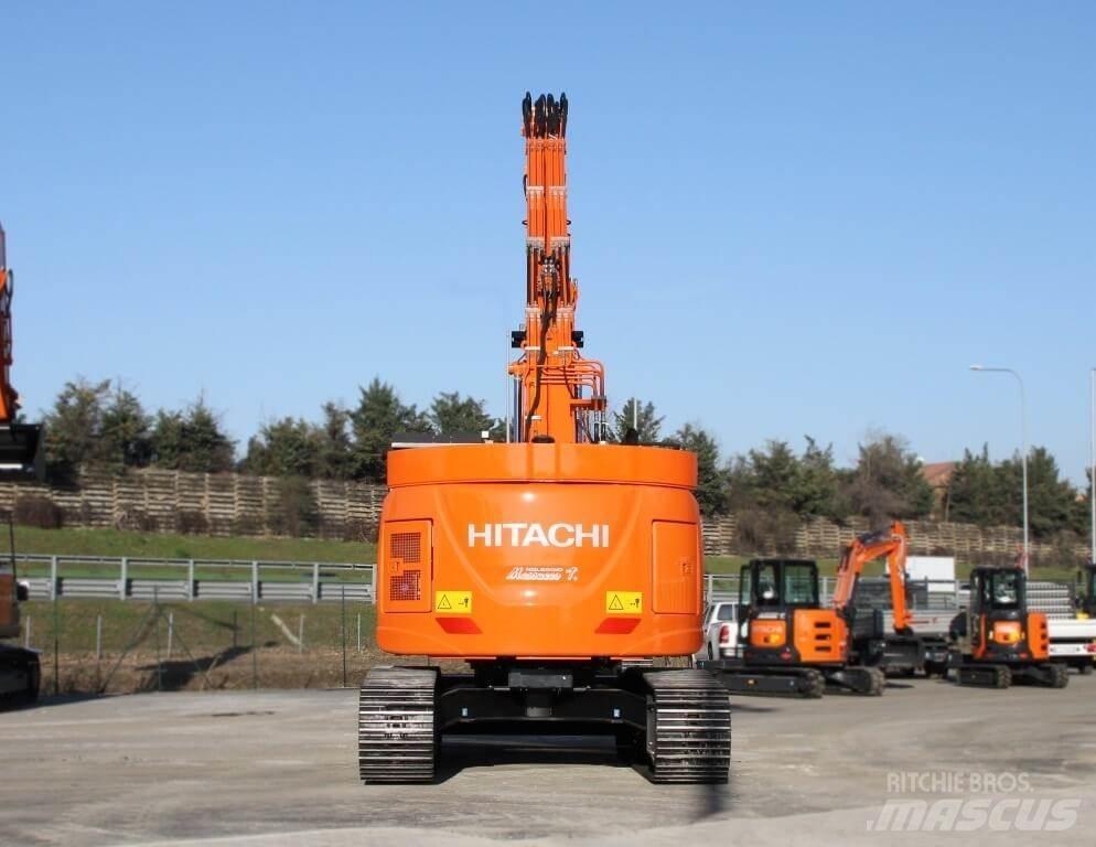 Hitachi ZX225USLC-6 Гусеничні екскаватори