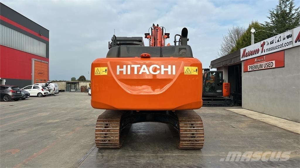 Hitachi ZX240N-6 Гусеничні екскаватори