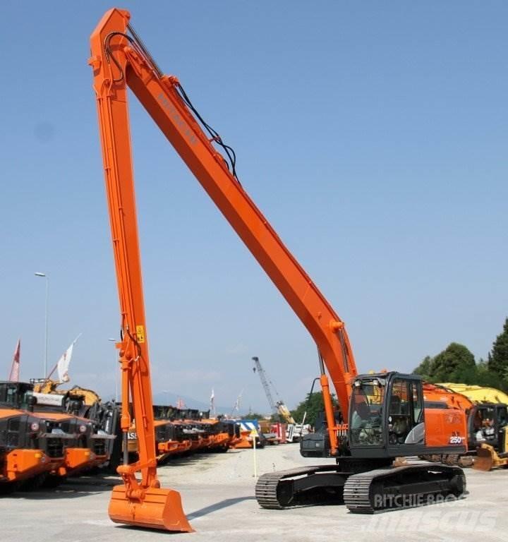 Hitachi ZX250LCN-5B Гусеничні екскаватори