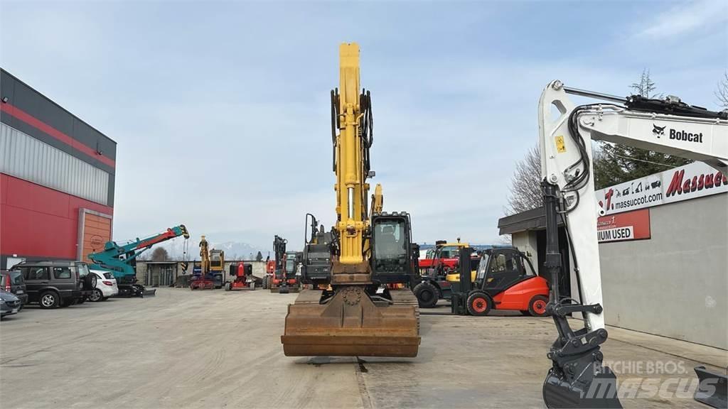 Hitachi ZX300LCN-6 2P Гусеничні екскаватори