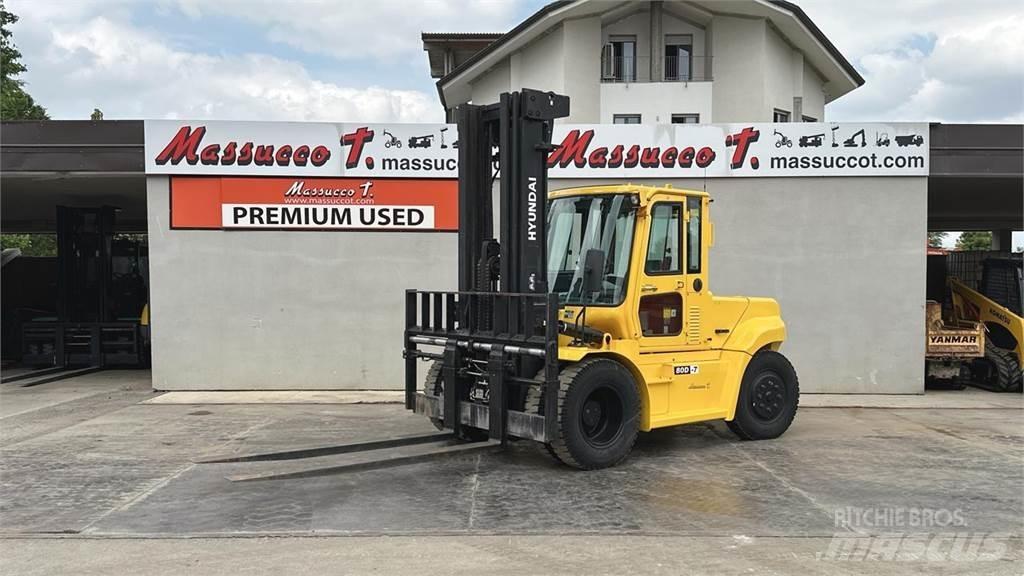 Hyundai 80D-7E Дизельні навантажувачі