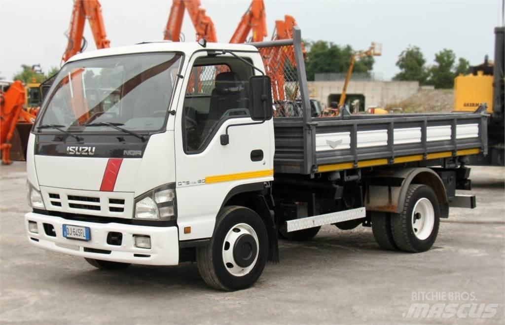 Isuzu NQR175.75 Вантажівки / спеціальні