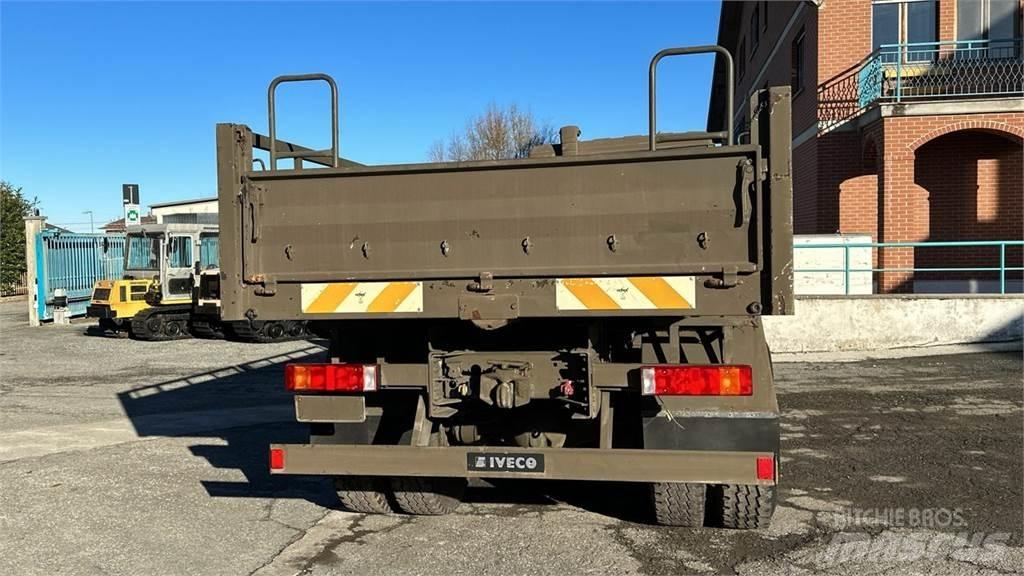 Iveco 260-35 6x4 Вантажівки / спеціальні