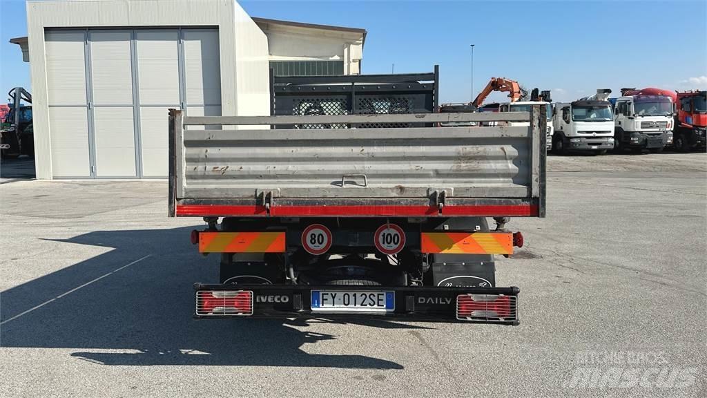 Iveco DAILY 60-150 Вантажівки / спеціальні
